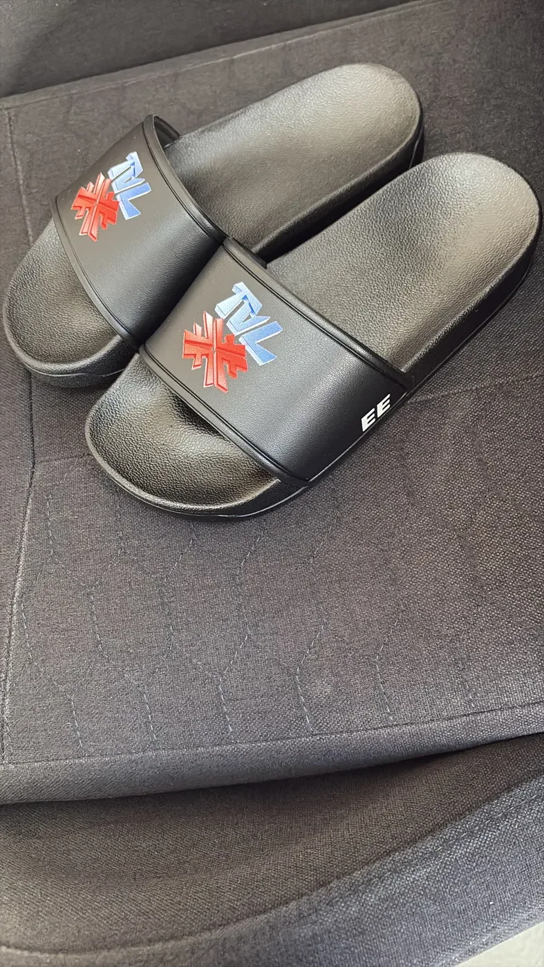 Individuell bedruckte Badelatschen